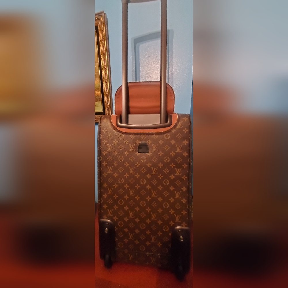 Authentic Louis Vuitton Large Monogram Rolling Du… - image 8